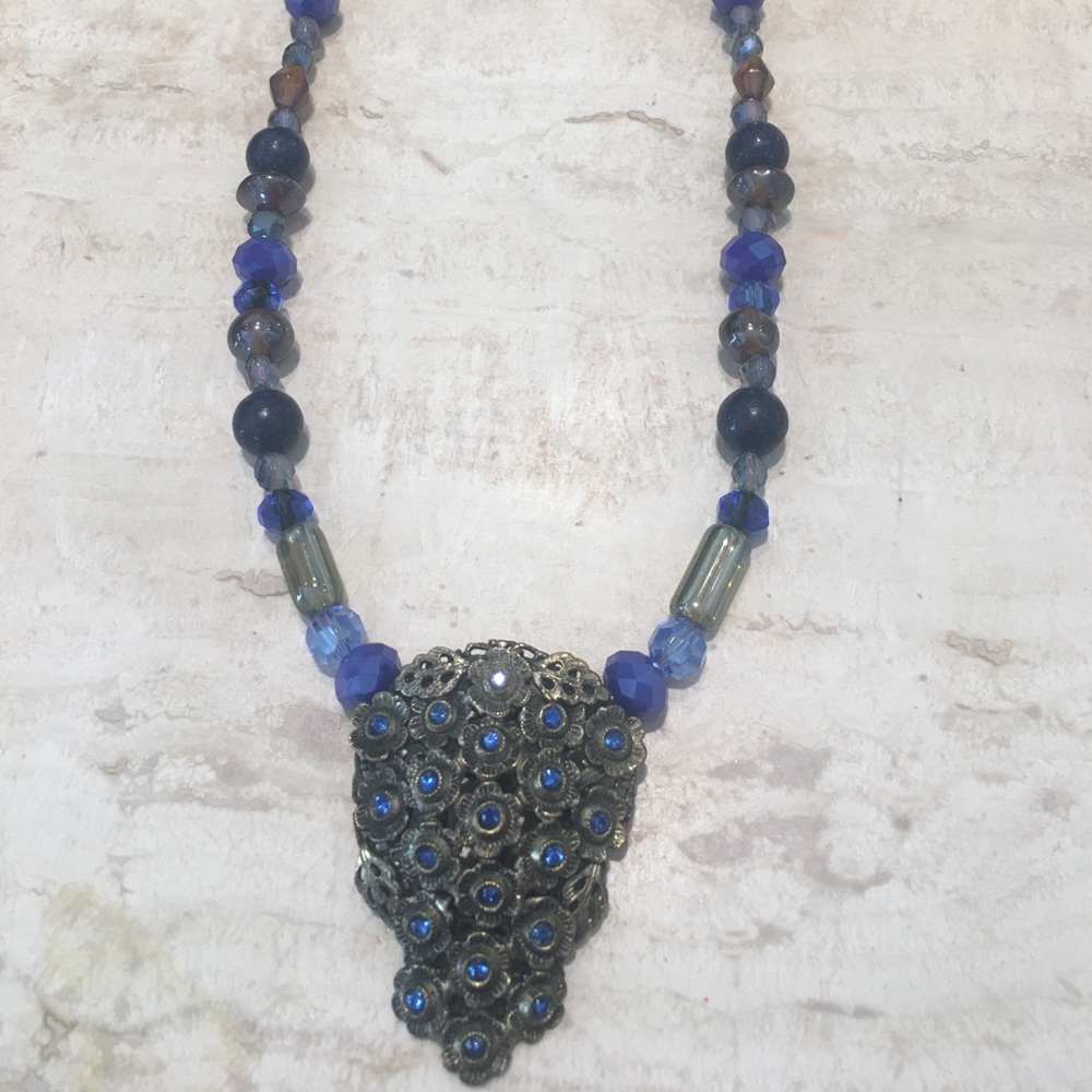 Vintage Fur Clip Pendant Necklace
